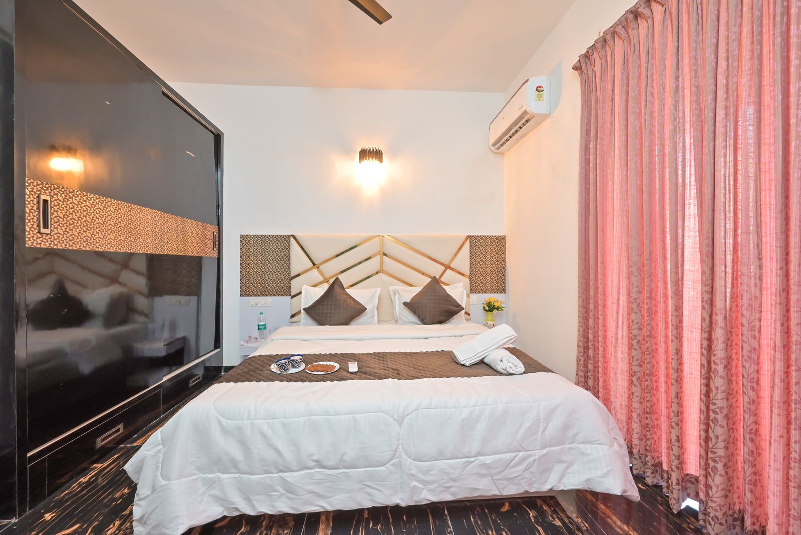 Lonavala- Little Olk Villa With Pool